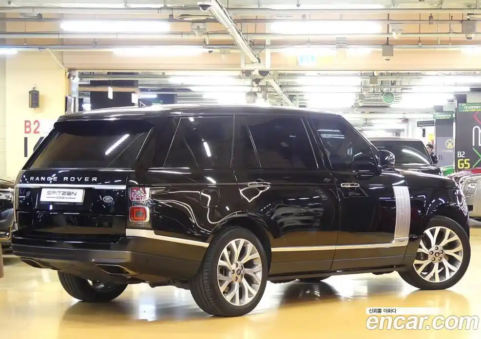 Land Rover Range-Rover 2019 5.0 гидро в Москве № 252918, фото 3