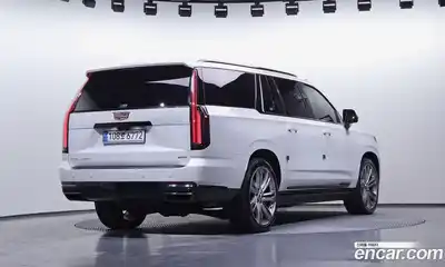 Cadillac Escalade 2025 6.2 гидро в Москве № 256351, миниатюра 2