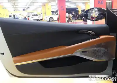 Lotus Emira 2024 3.5 механика в Москве № 256842, миниатюра 11