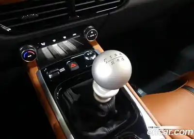 Lotus Emira 2024 3.5 механика в Москве № 256842, миниатюра 7