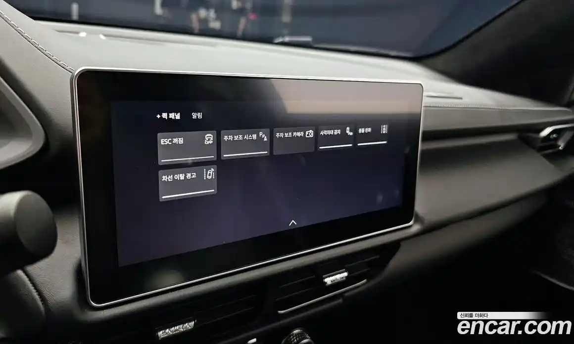 Lotus Emira 2024 3.5 механика в Москве № 256843, фото 14