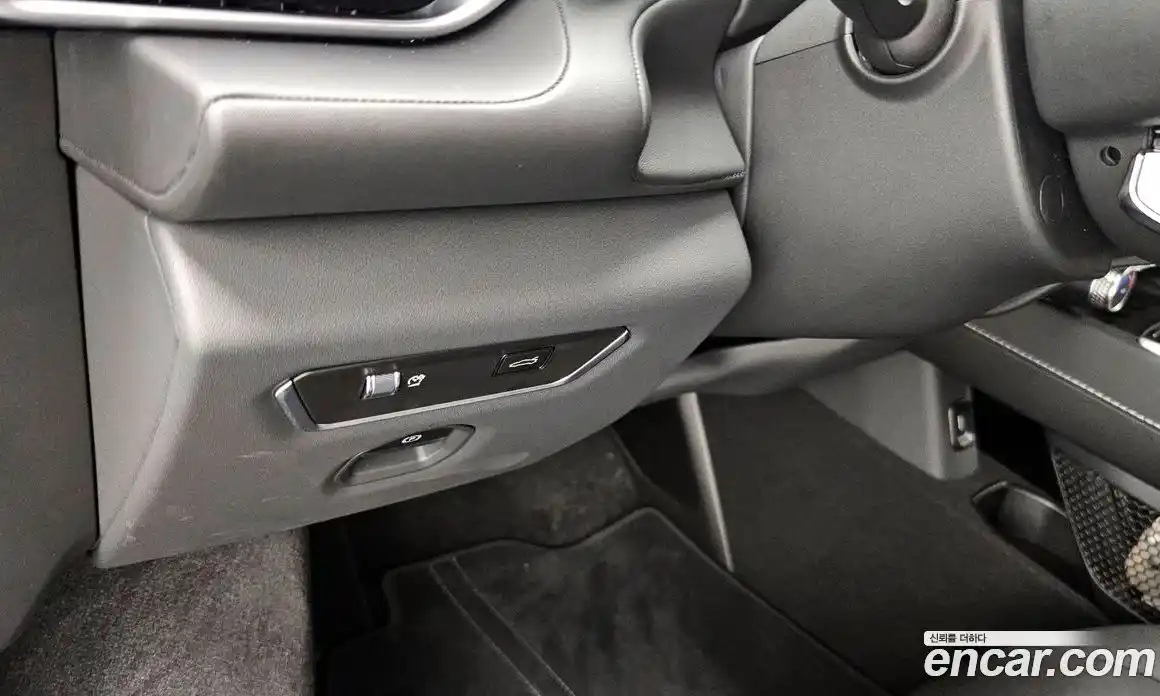 Lotus Emira 2024 3.5 механика в Москве № 256843, фото 16