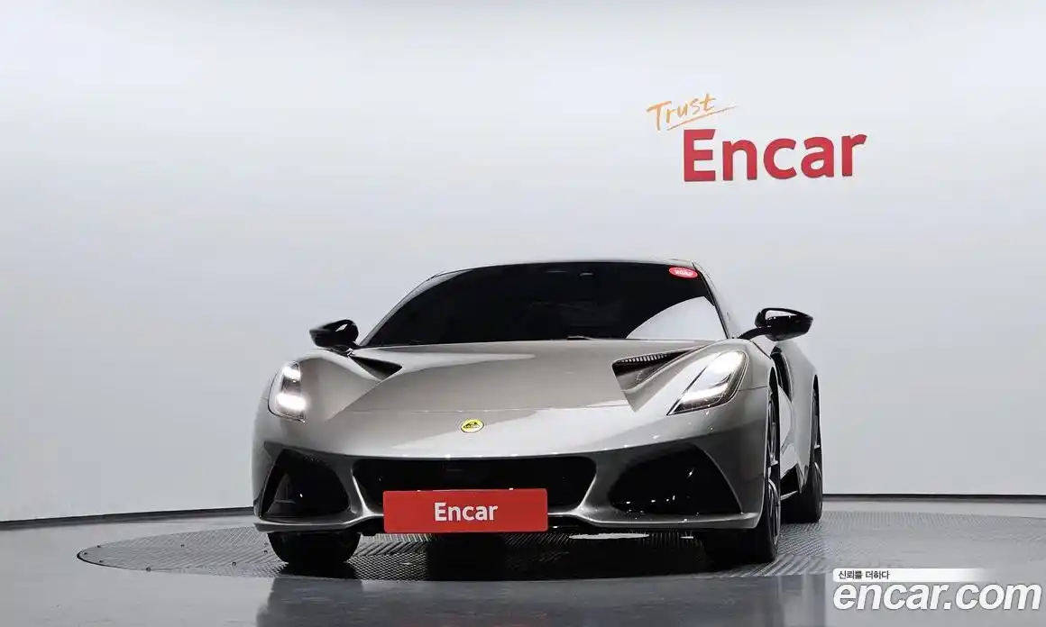 Lotus Emira 2024 3.5 механика в Москве № 256843, фото 3