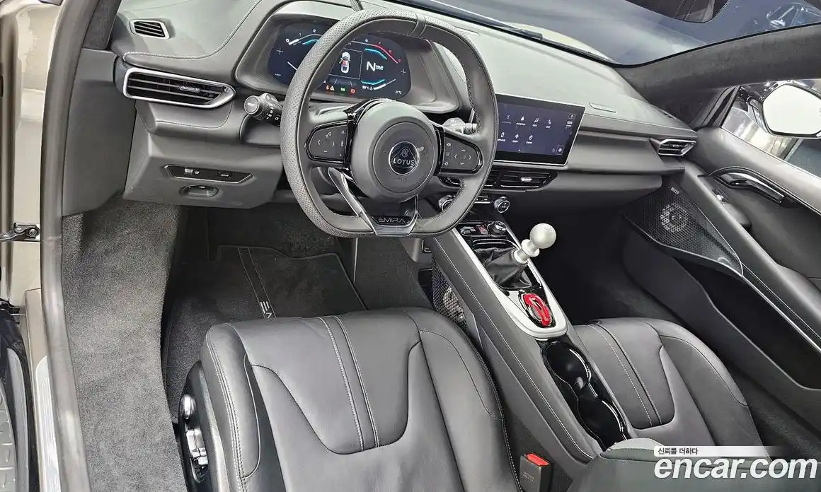 Lotus Emira 2024 3.5 механика в Москве № 256843, фото 7