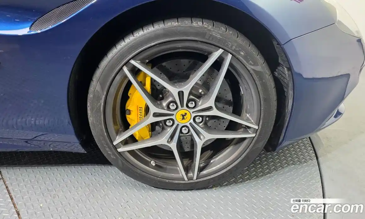 Ferrari California 2015 3.9 гидро в Москве № 260965, фото 4