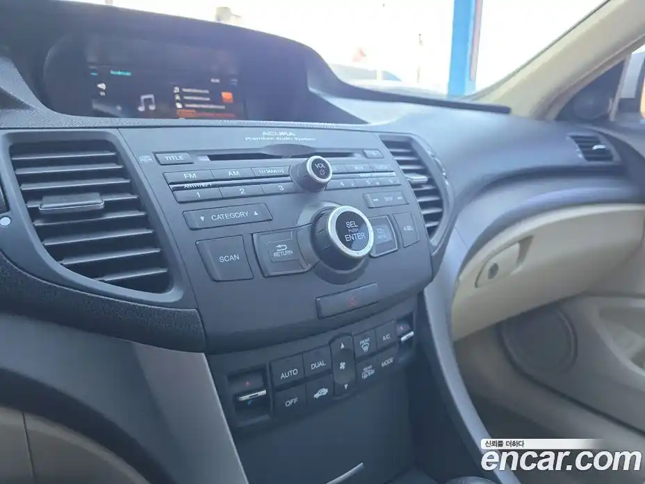 Acura TSX 2010 2.4 гидро в Москве № 261280, фото 17