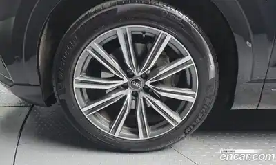 Audi Q8 2021 3.0 гидро в Москве № 268989, миниатюра 5
