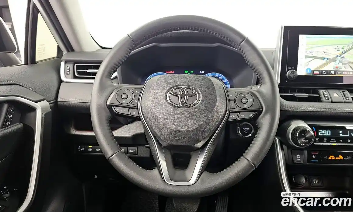 Toyota RAV4 2024 2.5 гидро в Москве № 279234, фото 13