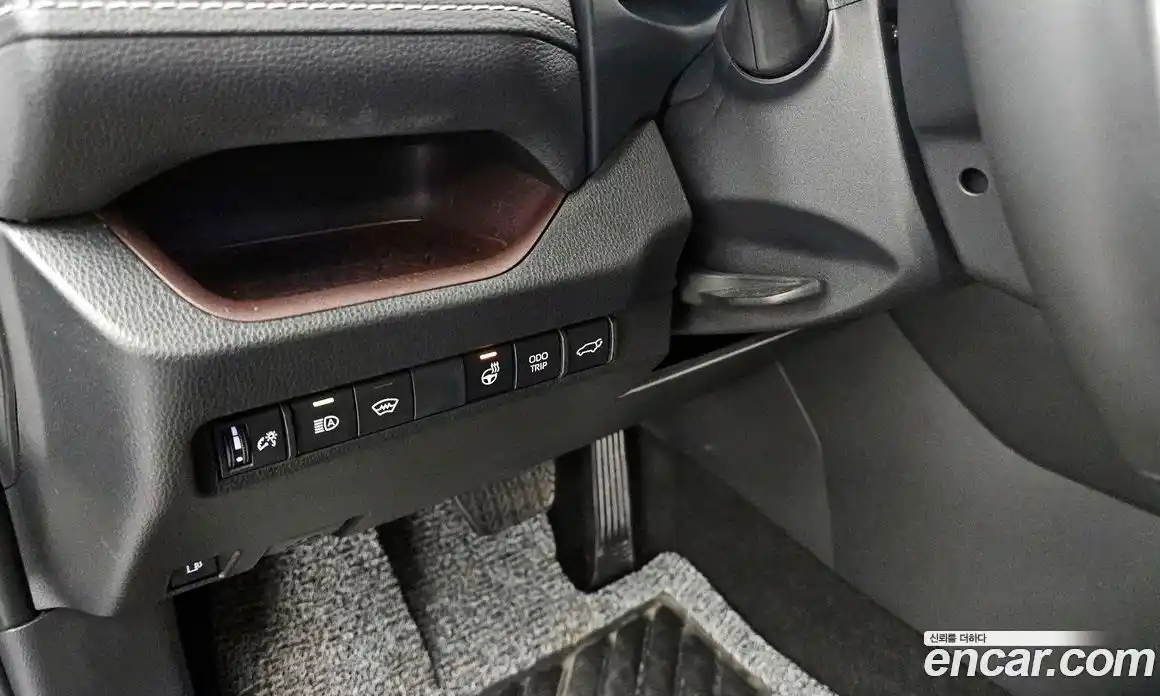 Toyota RAV4 2024 2.5 гидро в Москве № 279234, фото 17