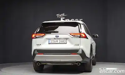 Toyota RAV4 2024 2.5 гидро в Москве № 279234, миниатюра 4