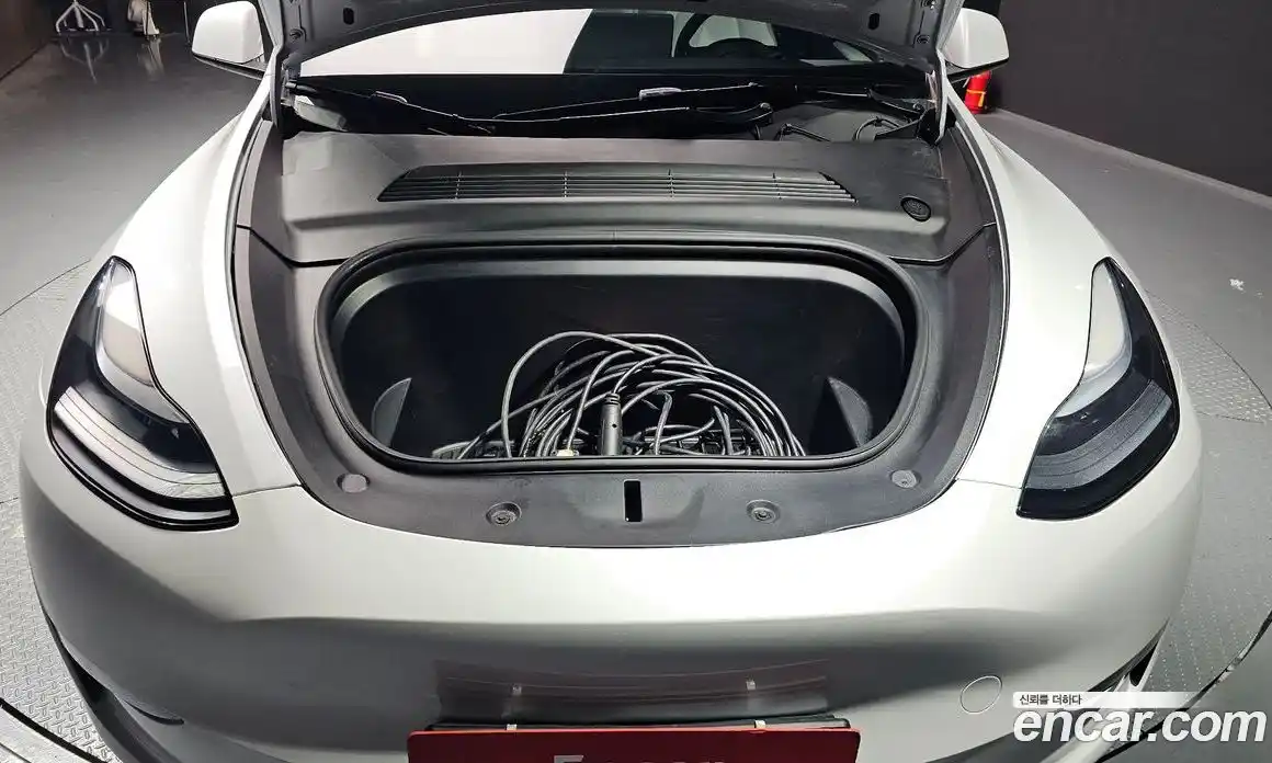 Tesla Model Y 2024 0.2 гидро в Москве № 300280, фото 6