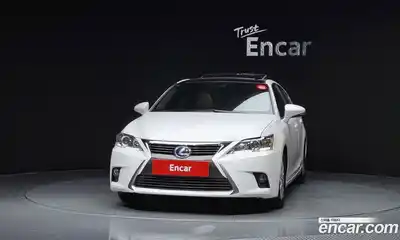 Lexus CT200h 2016 1.8 гидро в Москве № 300738, миниатюра 3