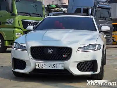 Jaguar XF, 2017