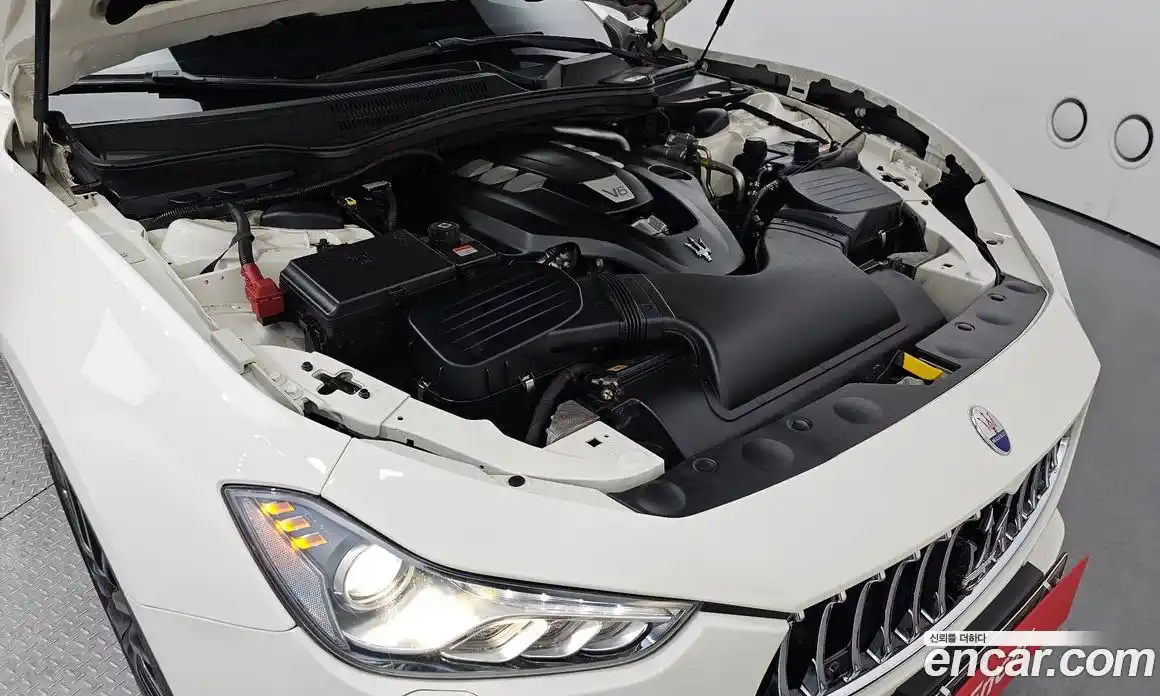 Maserati Ghibli 2015 3.0 гидро в Москве № 319732, фото 6