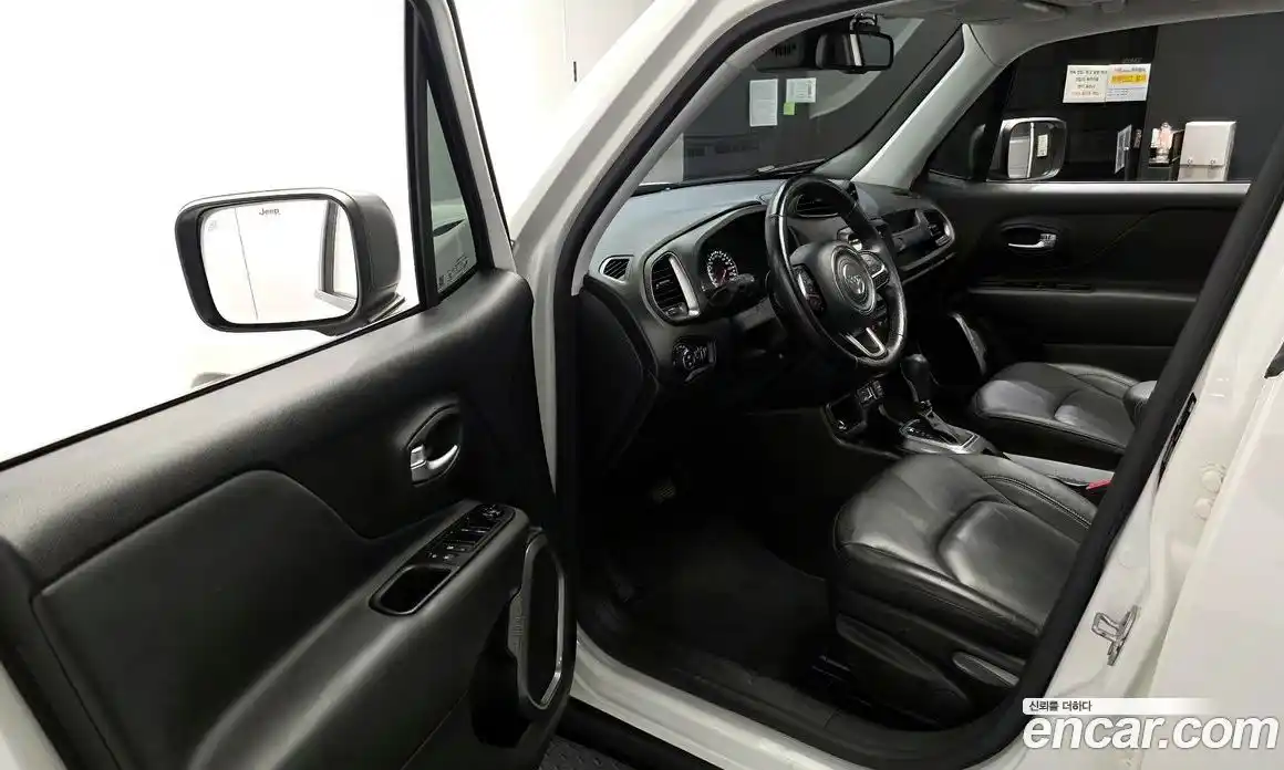 Jeep Renegade 2021 2.4 гидро в Москве № 321357, фото 10