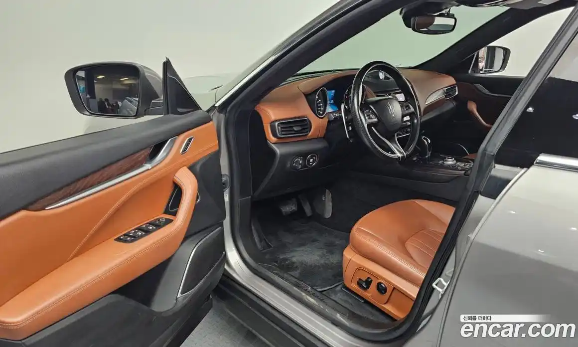 Maserati Levante 2018 3.0 гидро в Москве № 335599, фото 5