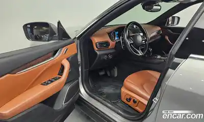 Maserati Levante 2018 3.0 гидро в Москве № 335599, миниатюра 5