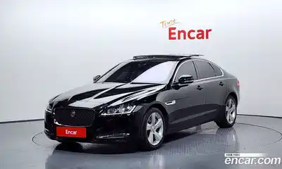 Jaguar XF, 2017