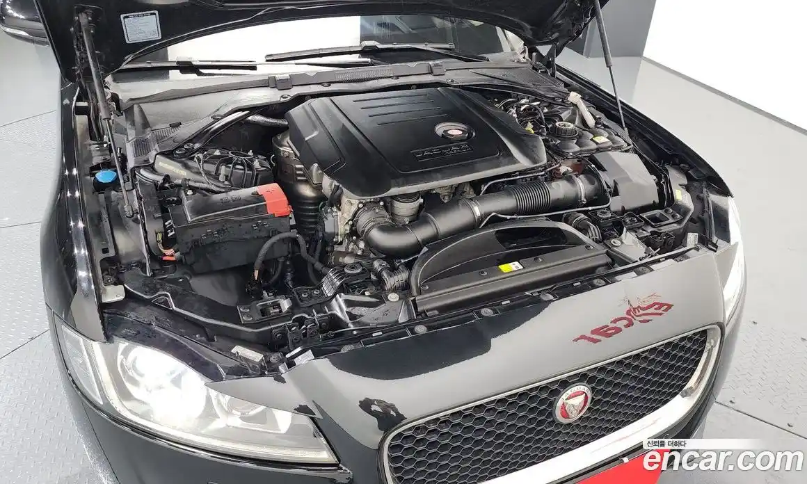 Jaguar XF 2017 2.0 гидро в Москве № 335791, фото 6