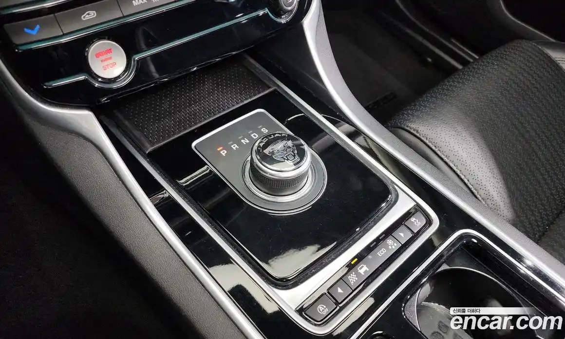 Jaguar XF 2017 2.0 гидро в Москве № 335791, фото 9