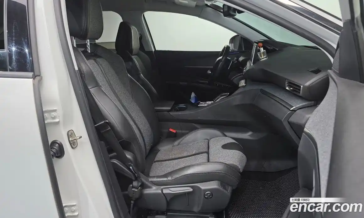 Peugeot 3008 2017 1.6 гидро в Москве № 336243, фото 11