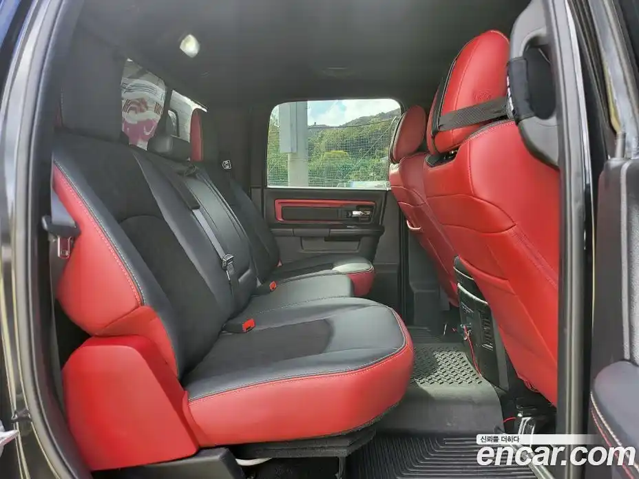 Dodge Ram Pick Up 2016 5.7 гидро в Москве № 362282, фото 11