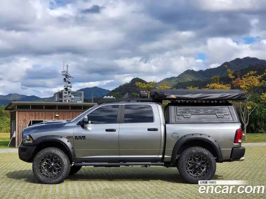 Dodge Ram Pick Up 2016 5.7 гидро в Москве № 362282, фото 19