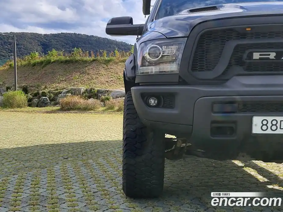 Dodge Ram Pick Up 2016 5.7 гидро в Москве № 362282, фото 20