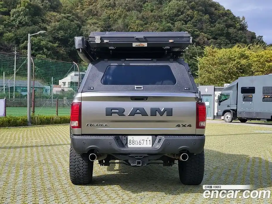 Dodge Ram Pick Up 2016 5.7 гидро в Москве № 362282, фото 4