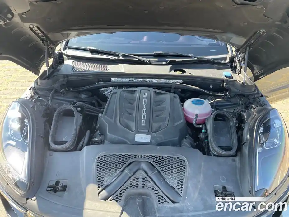 Porsche Macan 2018 3.0 гидро в Москве № 374570, фото 16