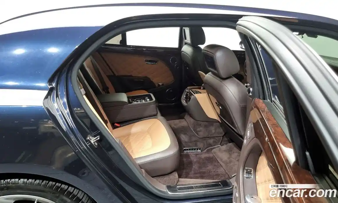 Bentley Mulsanne 2016 6.8 гидро в Москве № 387192, фото 12