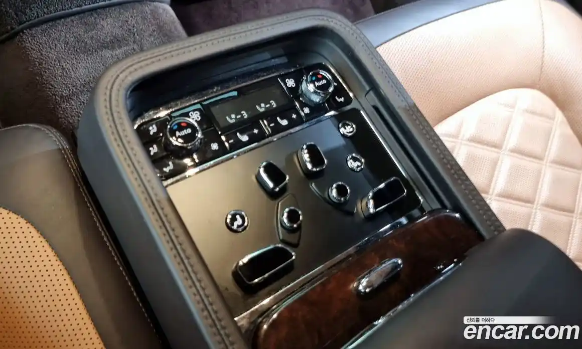 Bentley Mulsanne 2016 6.8 гидро в Москве № 387192, фото 18