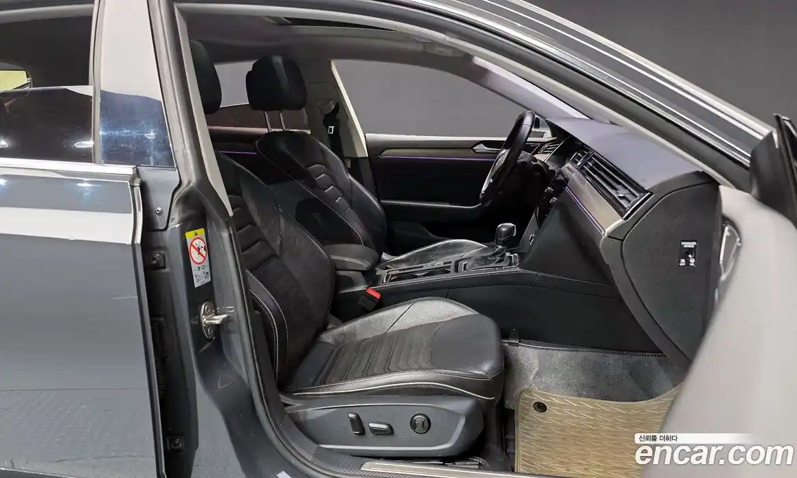 Volkswagen Arteon 2019 2.0 гидро в Москве № 400902, фото 10