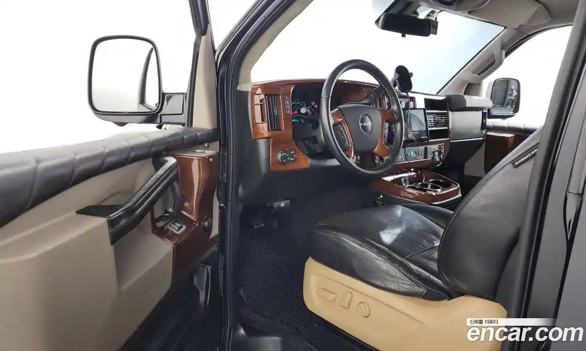 GMC Savana 2019 6.0 гидро в Москве № 406409, фото 10