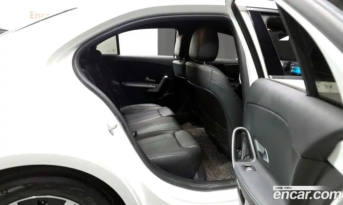 Mercedes-Benz A-Class 2022 2.0 гидро в Москве № 409969, фото 12