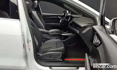 Audi Q4 e-tron 2022 0.2 гидро в Москве № 414326, миниатюра 11