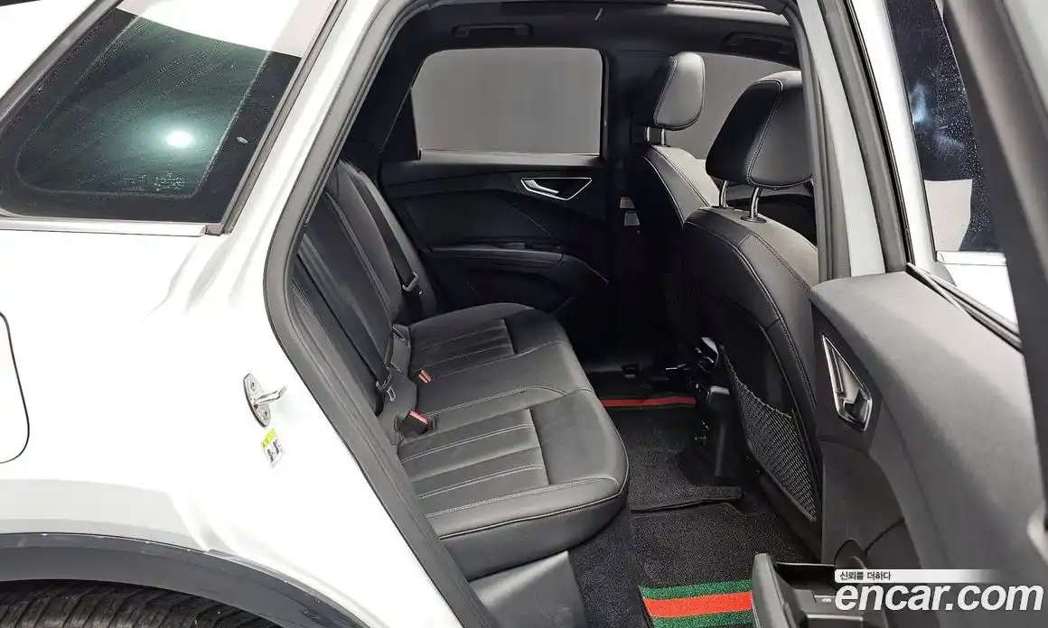 Audi Q4 e-tron 2022 0.2 гидро в Москве № 414326, фото 12