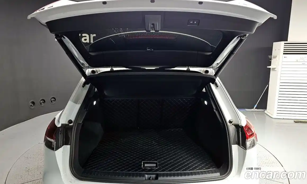 Audi Q4 e-tron 2022 0.2 гидро в Москве № 414326, фото 20