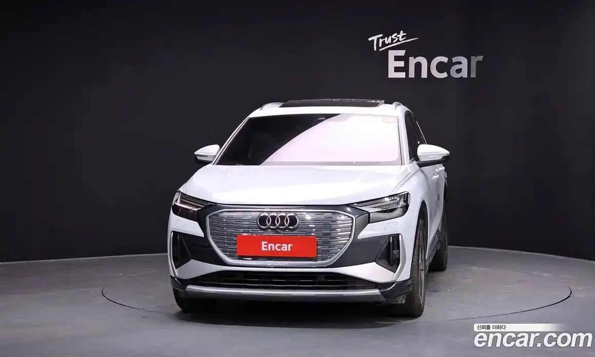 Audi Q4 e-tron 2022 0.2 гидро в Москве № 414326, фото 3