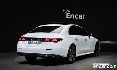 Mercedes-Benz E-Class 2024 2.0 гидро в Москве № 427135, миниатюра 2
