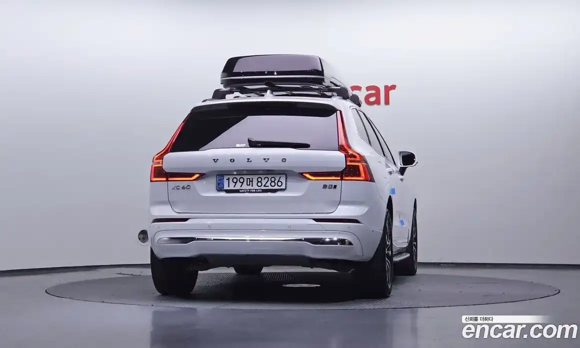 Volvo XC60 2023 2.0 гидро в Москве № 469850, фото 4