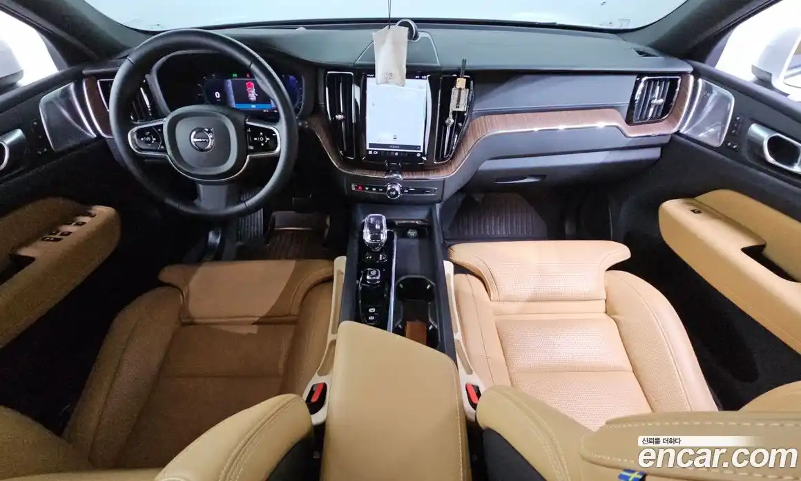 Volvo XC60 2023 2.0 гидро в Москве № 469850, фото 7