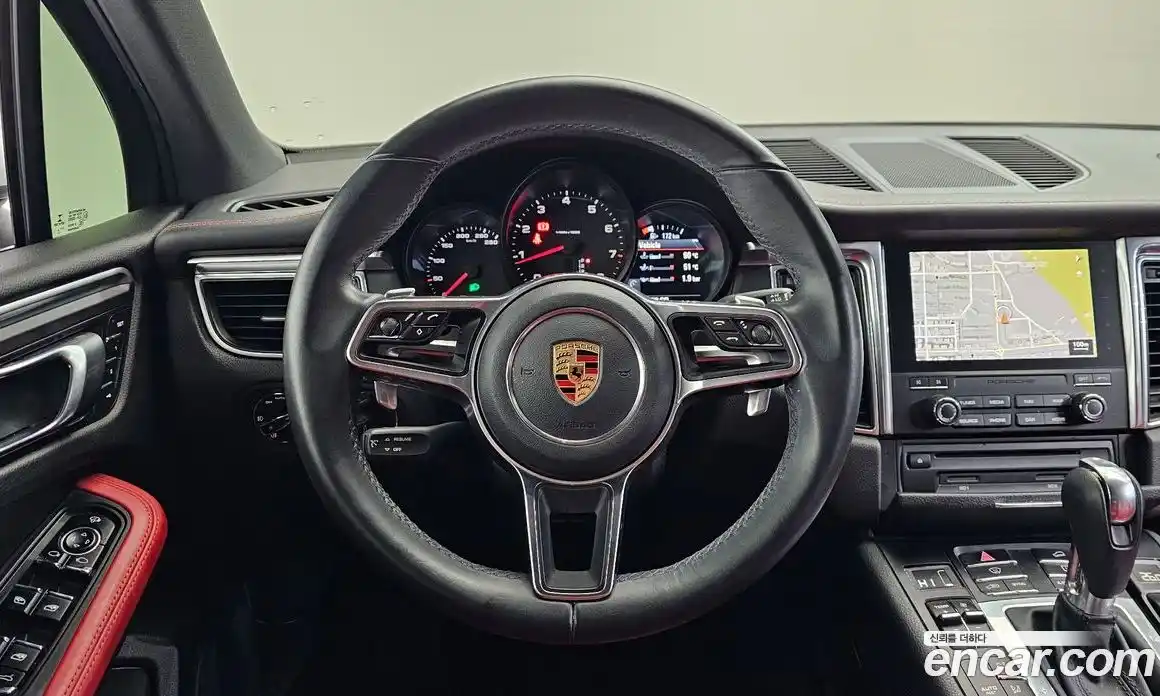 Porsche Macan 2017 2.0 гидро в Москве № 470693, фото 13