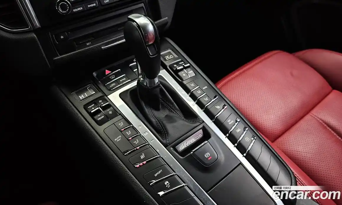 Porsche Macan 2017 2.0 гидро в Москве № 470693, фото 9