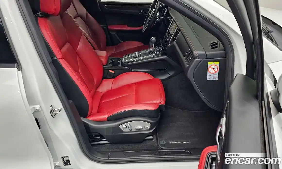 Porsche Macan 2017 2.0 гидро в Москве № 470693, фото 10