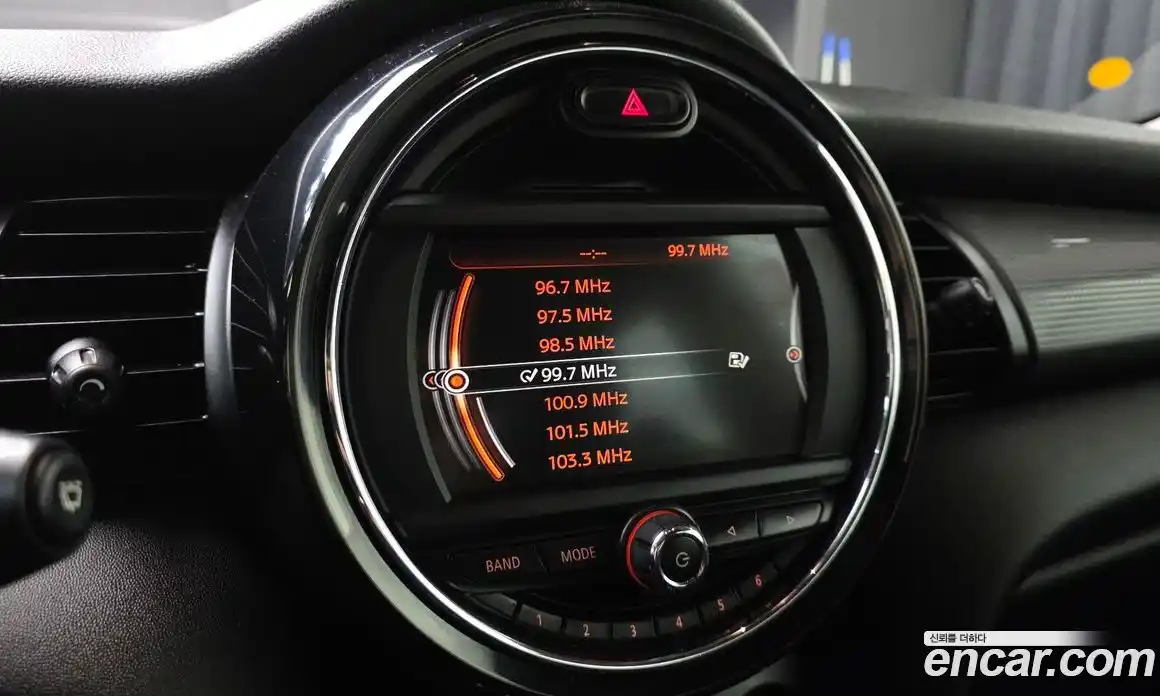 Mini Cooper 2015 1.5 гидро в Москве № 499333, фото 13