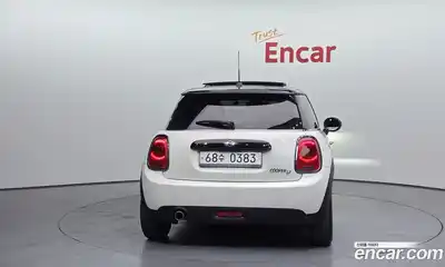 Mini Cooper 2015 1.5 гидро в Москве № 499333, миниатюра 4