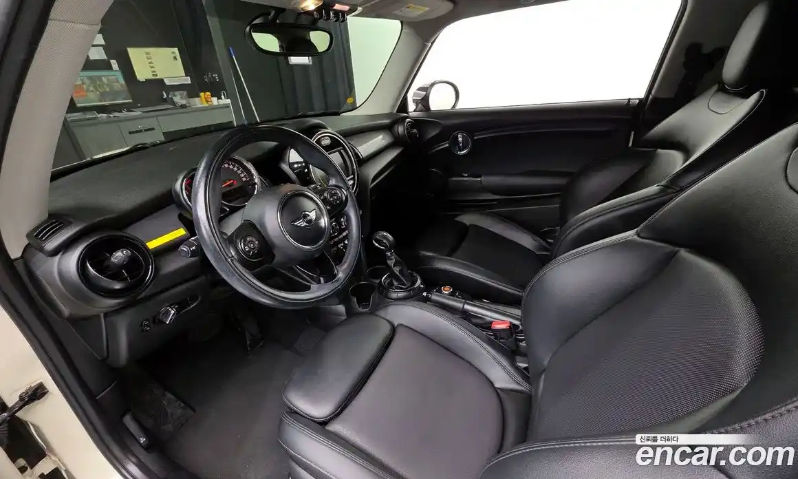 Mini Cooper 2015 1.5 гидро в Москве № 499333, фото 7