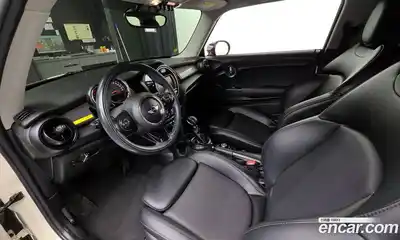 Mini Cooper 2015 1.5 гидро в Москве № 499333, миниатюра 7