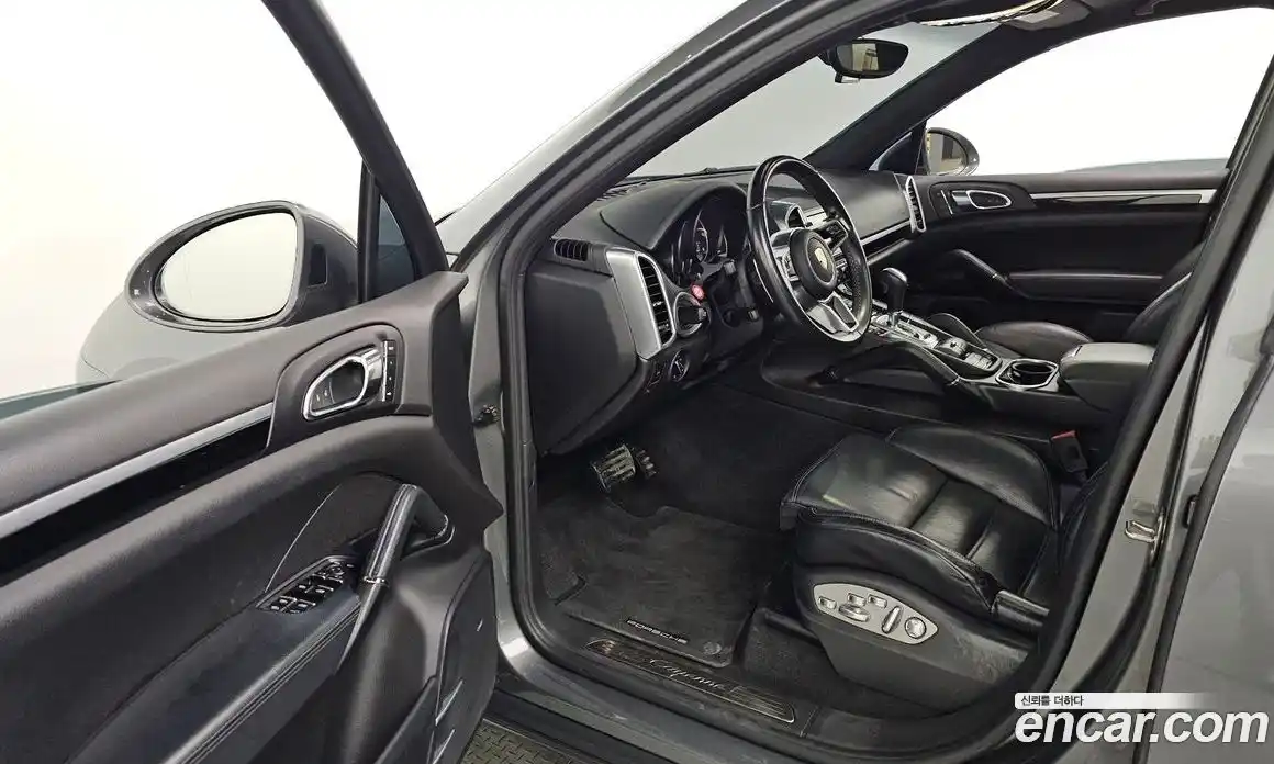 Porsche Cayenne 2016 3.0 гидро в Москве № 545786, фото 10